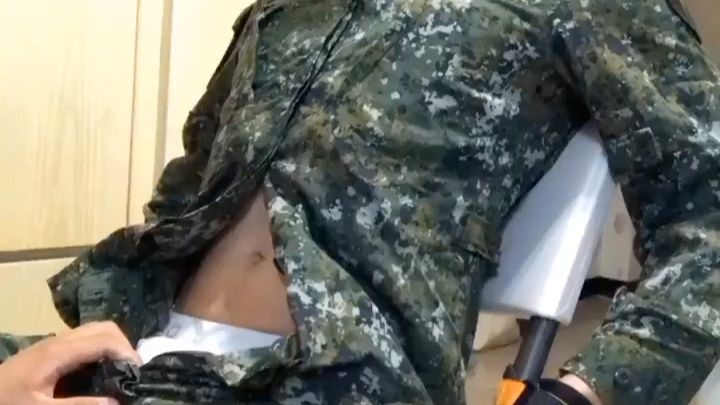 h********u : 軍服、矇眼、綑綁、調教、控射、禁慾一週！【1】