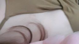 y******e : 看看騷亞亞玩穴穴玩到流出白色淫汁……最後不忘了把淫水從按摩棒上舔乾淨~~超級淫蕩,超激推淫蕩長達3分鐘不停……
喜歡看亞亞沒肉棒自己插穴的壞寶貝不要再讓我一個人啦~