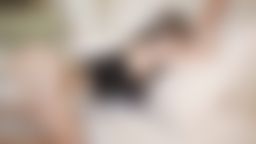linlinbebe : 當我大一進來的時候首次看到學姊的時候
學姊就是綁著馬尾從後方看起來晃來晃去
隔天就學起學姊綁起馬尾 現在回想我好三八🤪
後來參加系會開始跟學姊變成無話不說的好姐妹
前陣子我偷偷跟學姊說我在當swag的主播
學姊馬上眼神發光的問我
我也可以嘗試看看嗎😳😳😳
於是就答應學姊加入他和男友的小小性愛
當然條件就是讓我拍攝啦😂
雖然拍攝過程有些小插曲不過學姊的夢想算成功達成啦👍
至於細節就自己解鎖嘍🔓