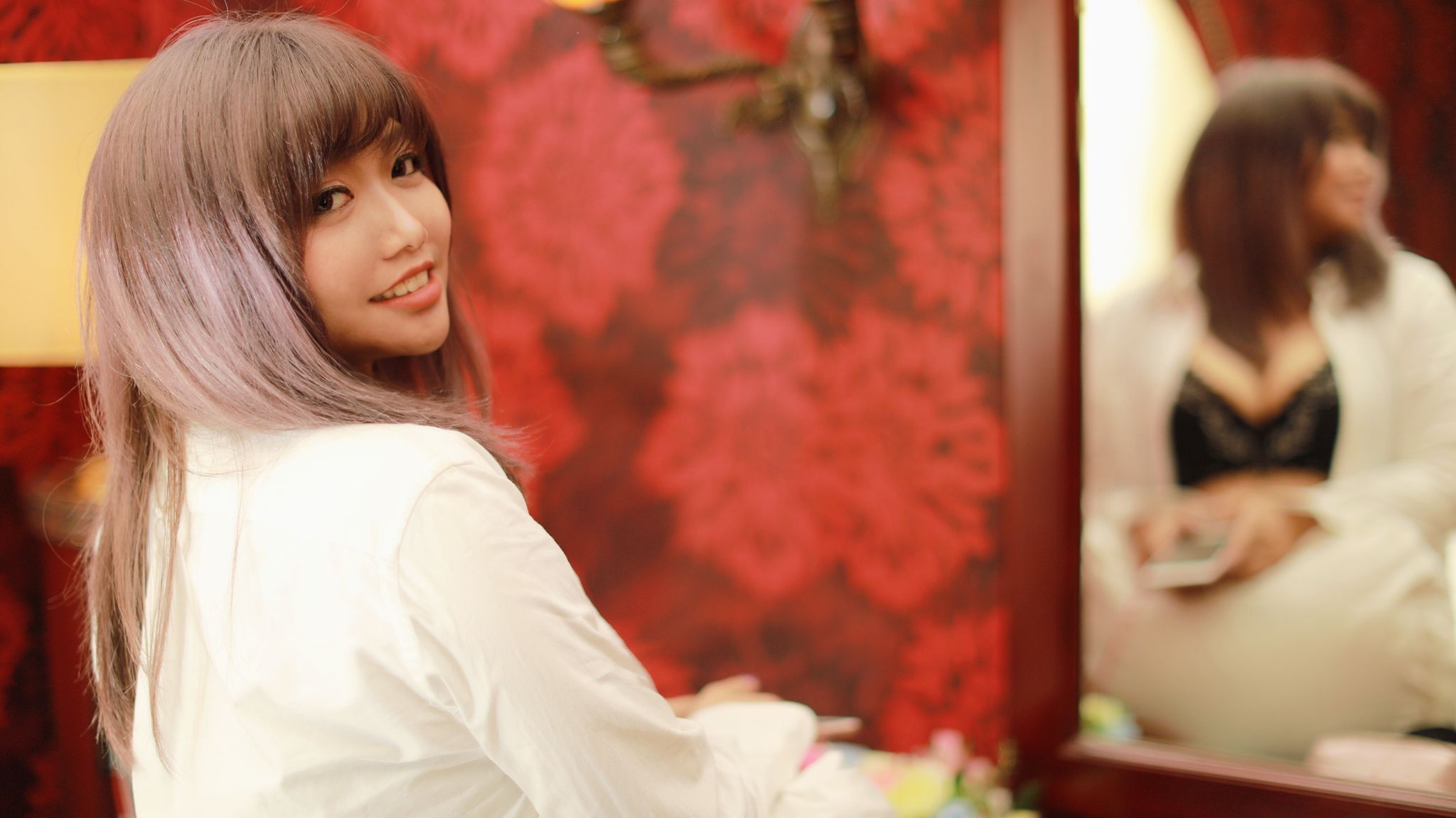 areireihoney : 台中找姐妹約會而已....中途好想愛愛約了19歲男大生愛愛，結果遇見認識很久的兄弟問他要不要一起3P......於是邀他一起旅館，一進門便開幹我..............🙈🙈🙈🙈