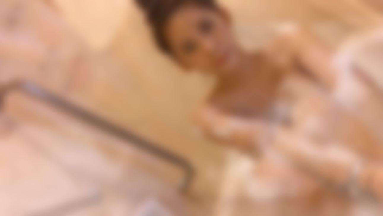 s********e : 让我洗澡 🚿💦