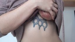 l*******1 : I was playing with my toy, it feels delicious I couldn't resist and I did cum 🙈🙊😳😳