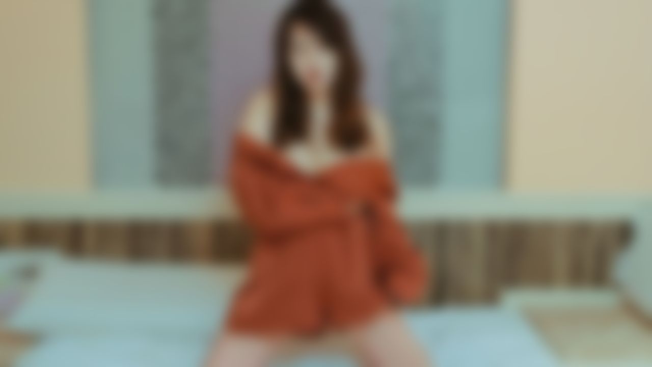 h*******e : 下班回到家，男友就來毛手毛腳