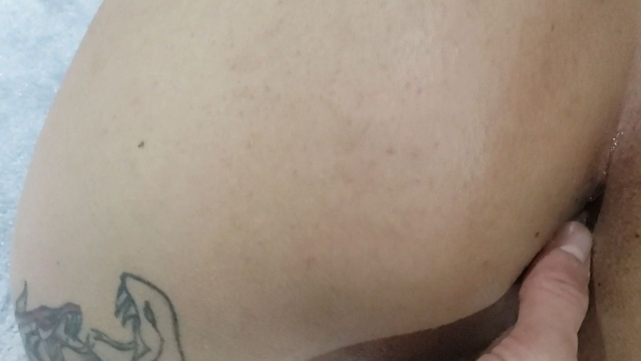 l*******1 : Fingers in wet pussy