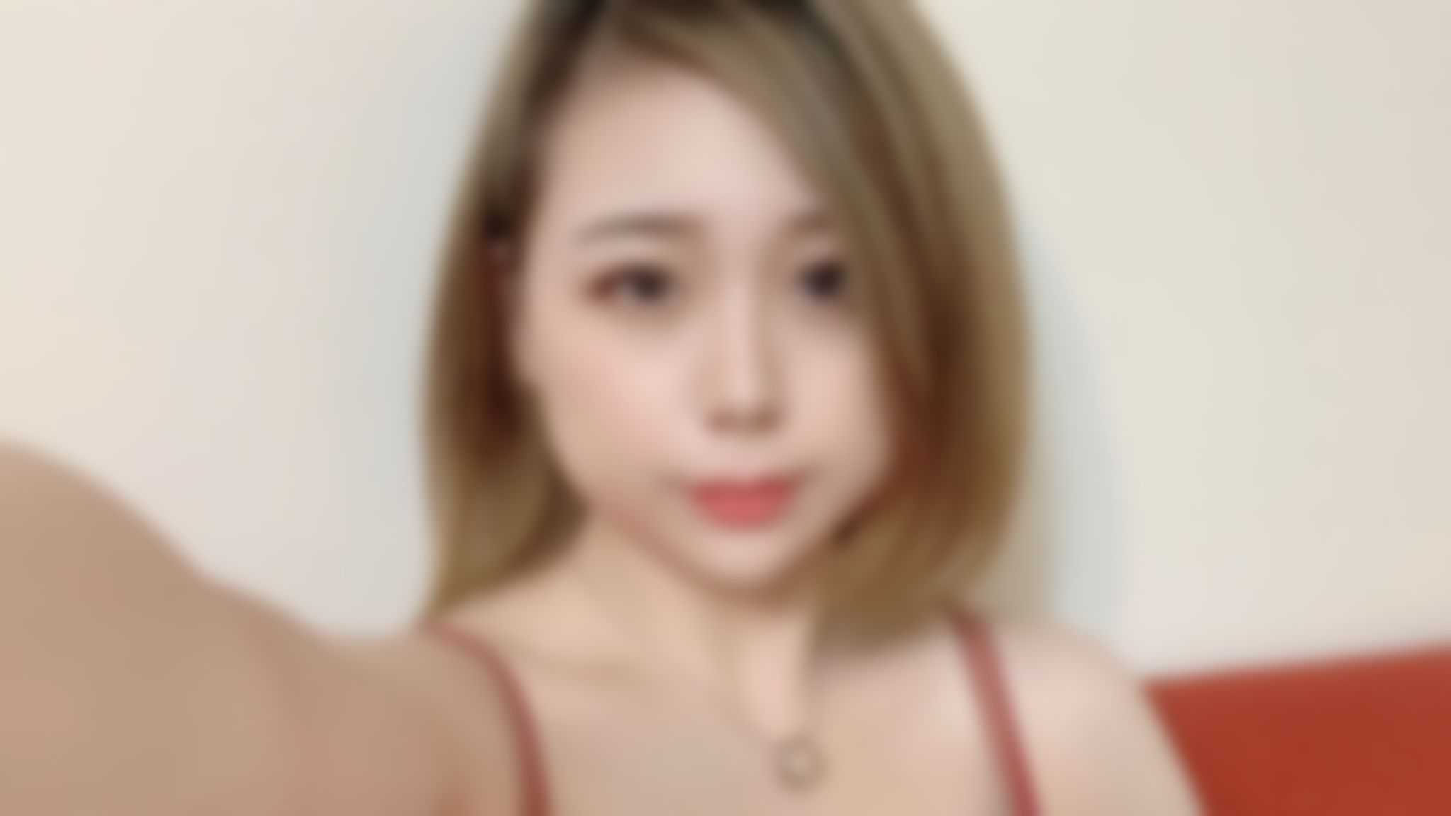 a*******y : 偷情時男友打來查勤，還被對象拍下全程（偷吃上集）