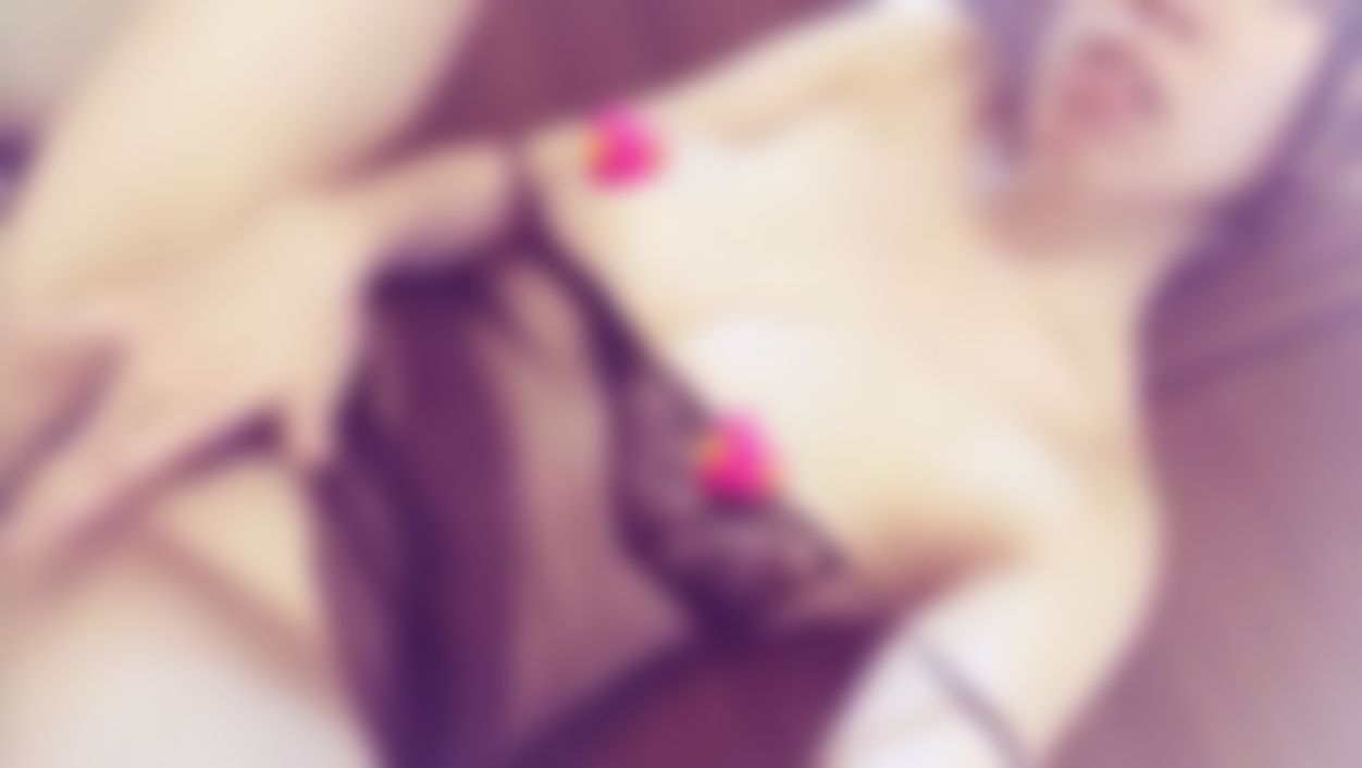 h*********y : 🎁開箱神秘㊙️黑蕾絲薄紗性感睡衣🎁
