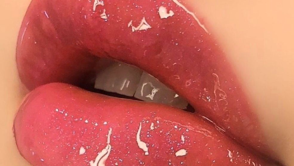 k*********s : CHUPANDO POLLA NEGRA 🍆😈