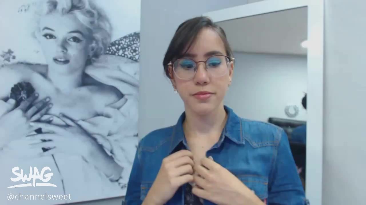 c**********t : me pongo caliente cuando tocó mi cuerpo especialmente cuando todo mi cuello .. es muy excitante para mí y se hace sentir que estás aquí ...