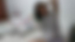 l*****y : Déjame mostrarte un poco de baile y caricias que me llevan a masturbarme para ti. 😋😈