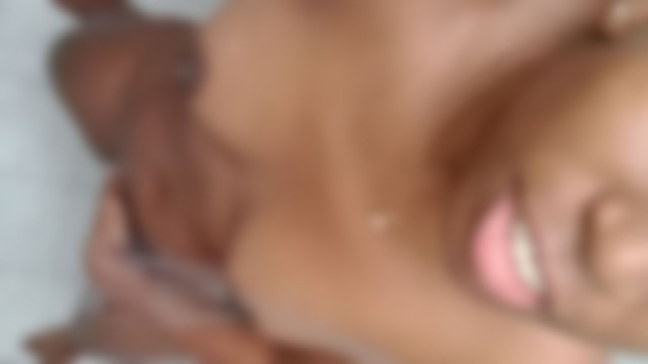  : peligro me masturbo en la ducha de mi papás