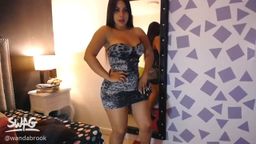 w********k : Solo quiero presentarte mi cuerpo y que me desnudes