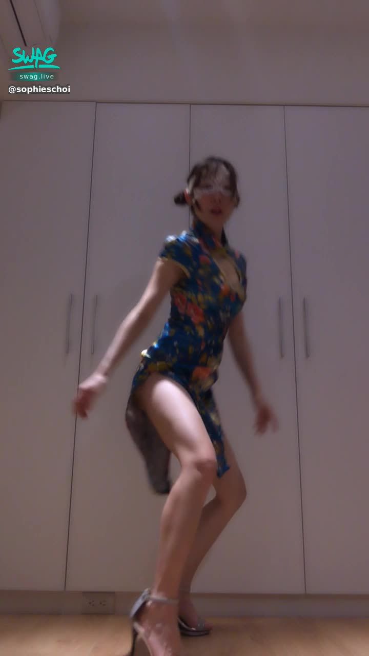 s***********e : 春麗裝配高跟鞋👠正面M字腿大跳電臀舞 今天真的隱藏技能解鎖🔓了 Baby的小心臟❤️準備好了嗎👹