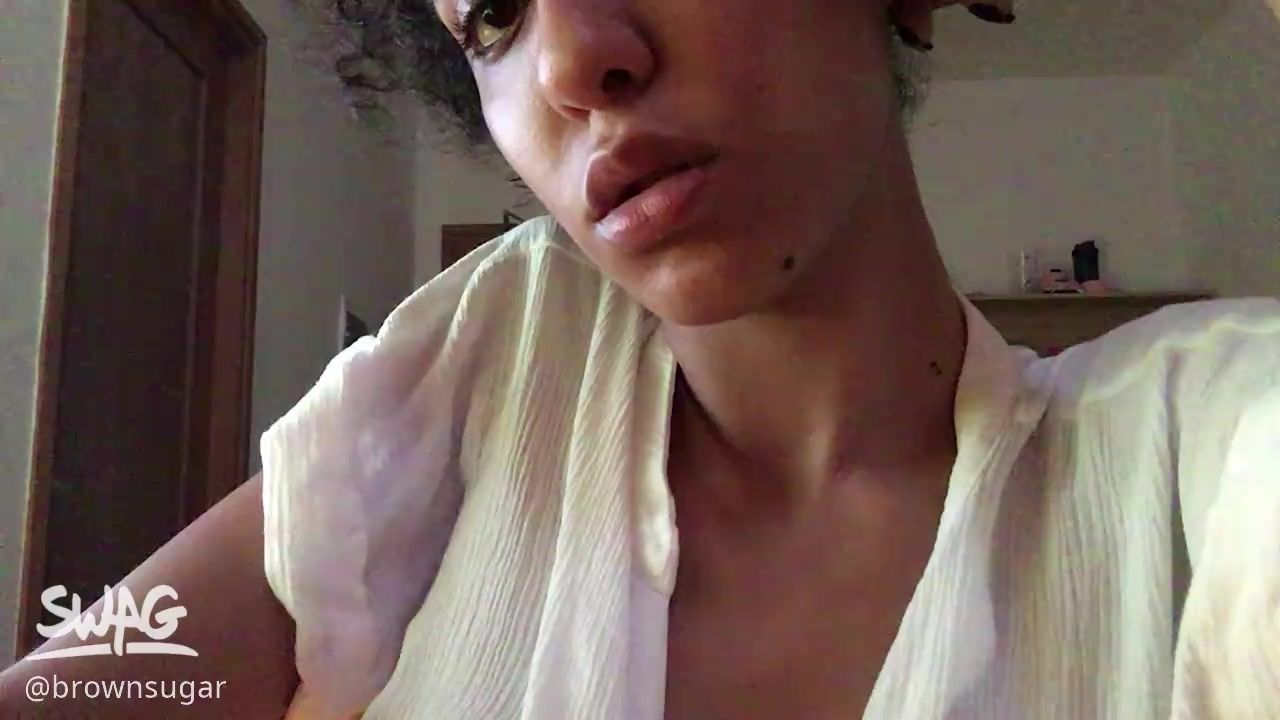  : Hot strip tease spreading asshole
