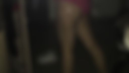 c********x : Saltando encima del dildo mientras uso un cuaderno para cabalgar