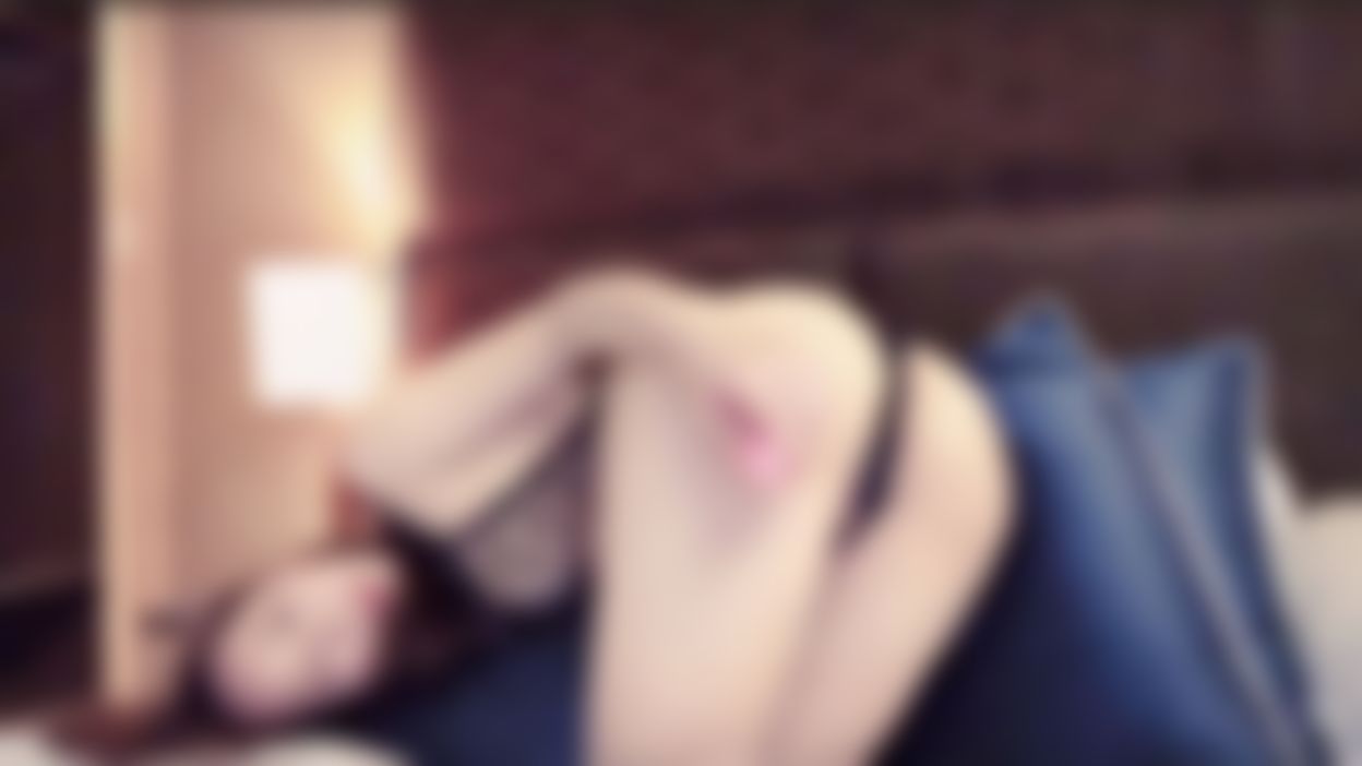funnyg : 外面看不到🔞正妹開箱📳無線穿戴跳蛋VS有線便攜跳蛋