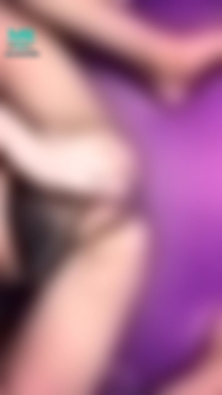 e********n : 絲襪控福利‼️
紫色是壞壞的顏色🔥
人家的跳蛋也是紫色的💜
