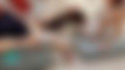 ninibaby : 粉絲家一日家政婦體驗,每次約會這位害羞的粉絲都說,想體驗看看被妮妮穿絲襪足交的感覺,然後希望我能夠踢他蛋蛋‼️於是我就狠溫柔的對待他的蛋蛋🙈這是妮妮第一次在粉絲家裡拍攝實戰,整個客廳都是我們的主戰場,一開始的家政整理家務,粉絲看了受不了直接摟抱著我開始,到16公分巨屌狠狠插入‼️整個就是完全居家感受。我被站姿猛幹,後入深頂到高潮✨超級色的淫蕩對話,害羞宅男粉絲的隱藏面,看了就知道💋✨現在只要解鎖按讚並私訊妮妮一句🔥我愛妮妮🔥立即獲得隱藏版實戰影片五部喲❤️❤️❤️❤️❤️請北鼻們多多支持,愛你們