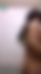 l**********n : 健康的膚色健康的奶健康的包包💕💕💕💕