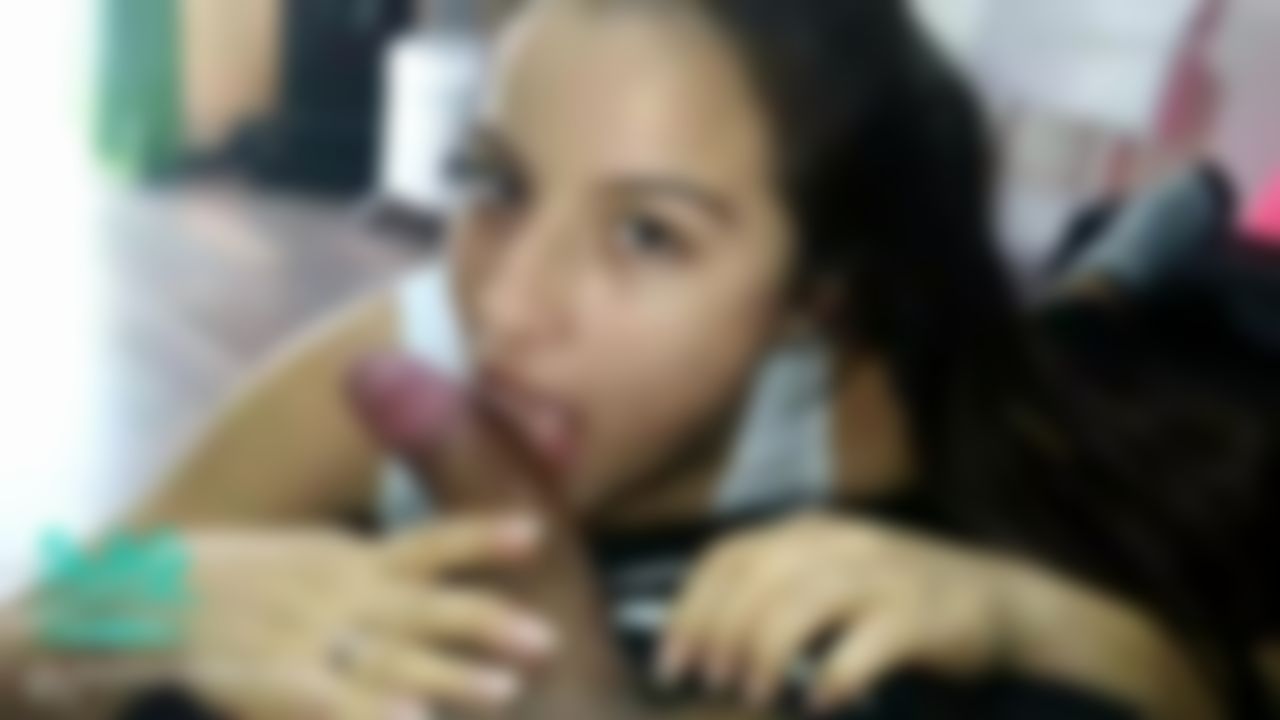 j**********s : chupando bien rico tu verga