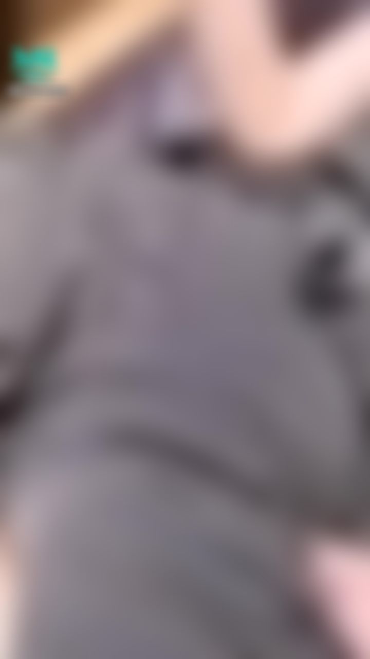 a*****a : 有一種穿著美觀修飾效果佳
但不太方便的服裝～～他叫氣質勾魂連身褲😍😍
