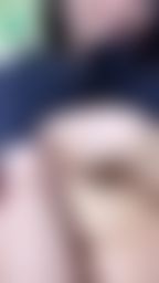 l**********n : 被哥哥半夜吵起來💕💕💕💕裡面濕濕的想要