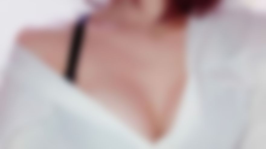 mollyflower : OL下班到家⋯不小心看到🔞片⋯開始情不自禁的😈