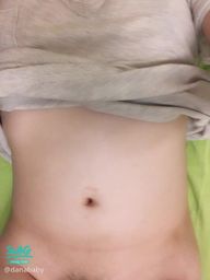 d******y : 寂寞的夜晚想要你陪~想要溫存我的蒂
老公還不趕快吃掉我😚😚