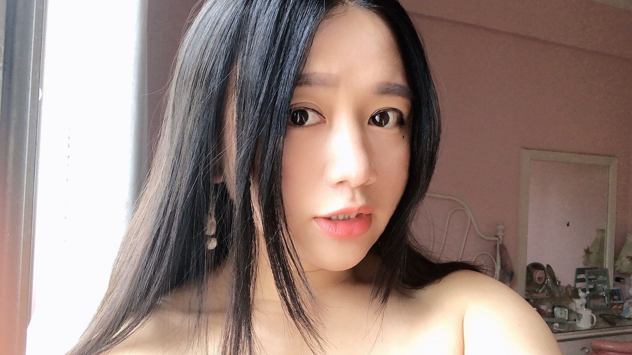 daisybaby : 女大生主播最愛性感連體衣💚