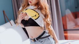 arielbb : 編輯推薦:#官方Top100影片
愛子擁有超強的 E 奶兇器,這次她化身人妻,在老公的建議下,與老公的好友做愛,在她半推半就的回應下,體驗了 N 次高潮。
老公發現朋友總是偷偷注意著自己最愛的老婆,忍不住趁著酒意透露自己的綠帽癖,還問朋友要不要幹自己老婆?深夜裡看著拜把兄弟的肉棒粗魯地肏著老婆嫩穴🔥綠帽癖老公也興奮地打起手槍了
💯唯美鏡頭拍下最淫亂的性愛
💯扒開虛偽的道德觀一起享受性愛樂趣
#無碼 #NTR #美女 #巨乳 #白虎 #TQ #偷情