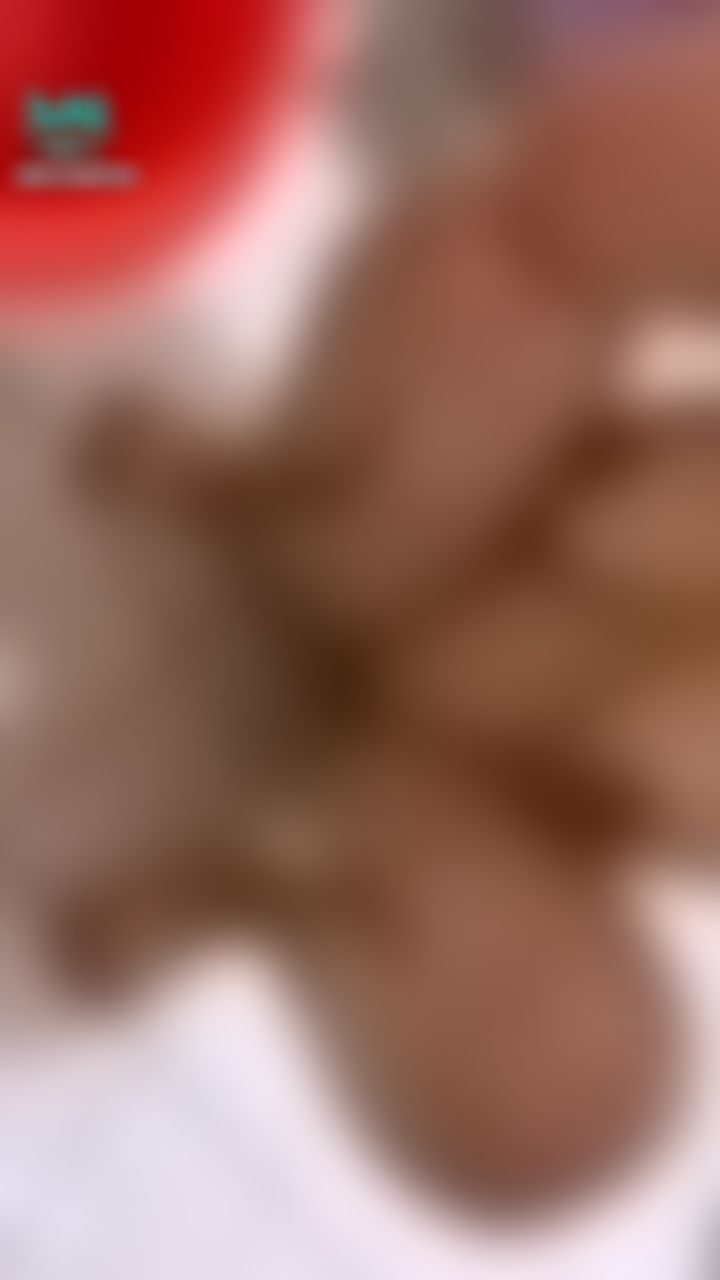 p***********e : 😈😈淫蕩小惡魔 全裸放尿好害羞😚😚