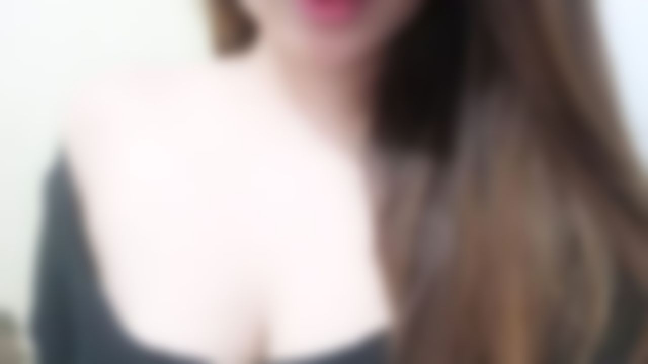 sxylit : Sweet Sexy Asian Deepthroat
