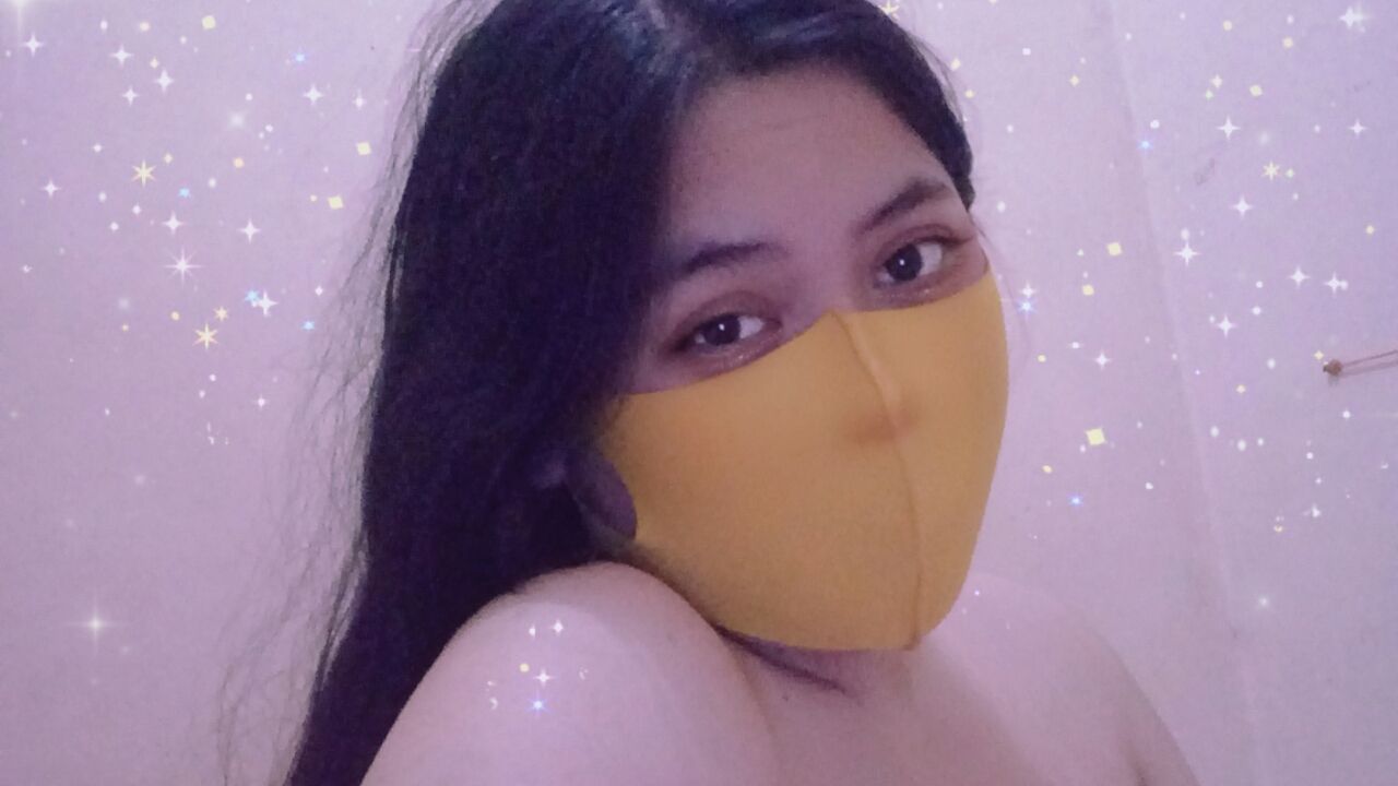 q******e : Make my pussy wet honey..😘👅 ahh💦💦💦