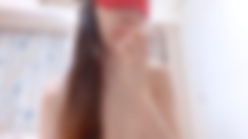 simonac : 殘寶貝蒙眼裸體塗50層口紅，結果還是奶頭更粉紅 / blind for applying 50 layers of lipstick challenge! In the end, my nipple stands out more than the lipstick!