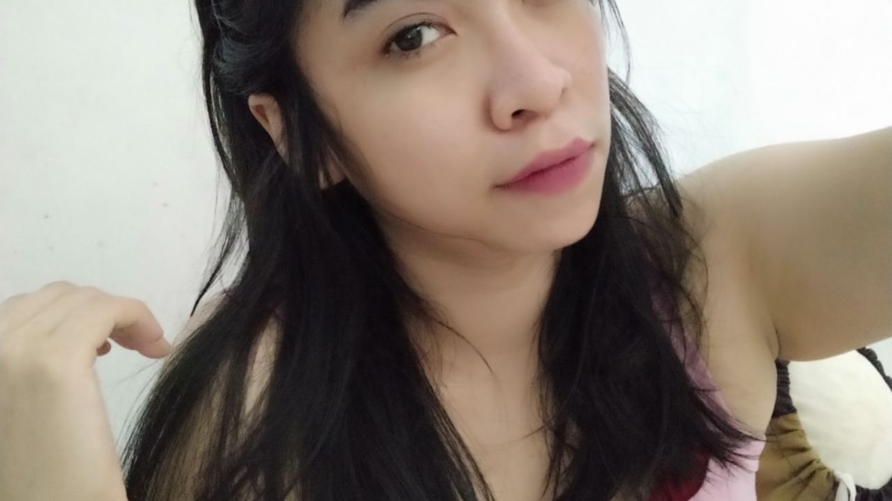 mickymochi : she's trying to tease u 😘😘