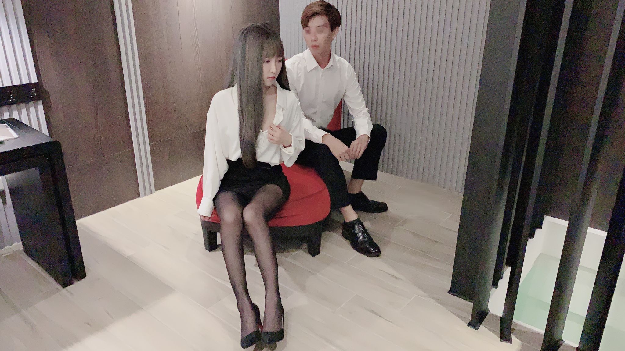 linlinbebe : 就要扯破絲襪插才會爽啊❗️（有彩蛋）