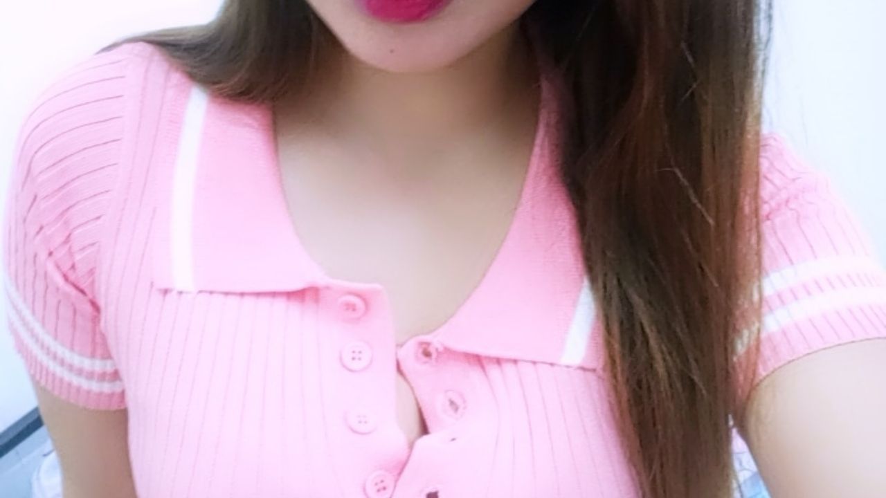 sxylit : Im isolated and horny so much I need someone to dig in hard and deep inside my wet pussy 😋
#sexyasianbabe
#hornyandwet
#🤤🤤🤤🤤