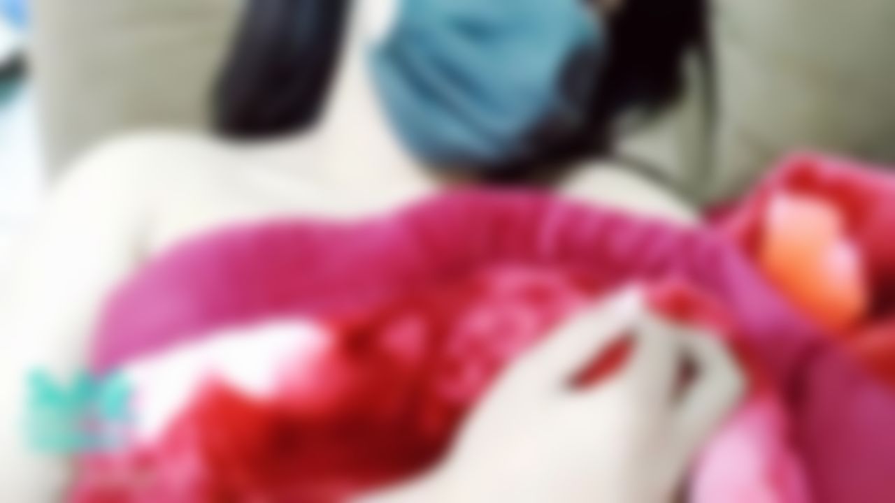 v**********a : when i wake up