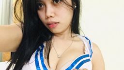 annatasya : Come on my boob so hard