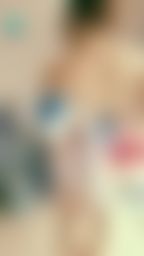 n******e : 啦啦隊女孩脫掉上衣後淫蕩的表情