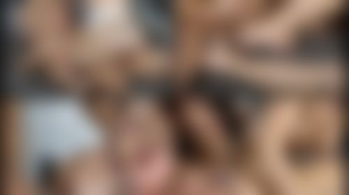 juliapink : My girlfiend and me have fun with my stepbrother