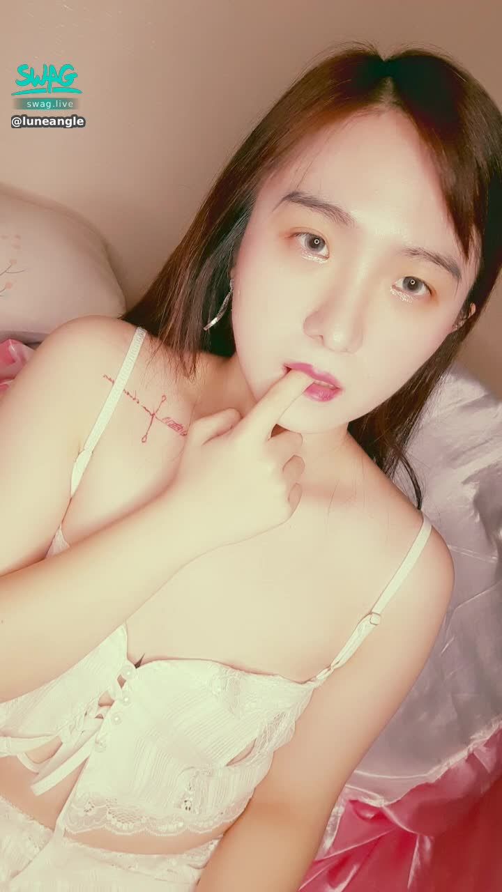 l*******e : 這樣吃手手可以嗎