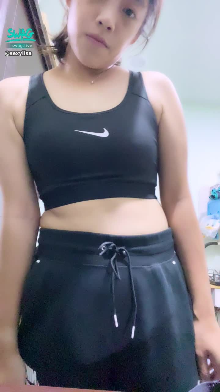 s******a : 有人喜歡陽光☀️愛運動的女孩嗎🤔