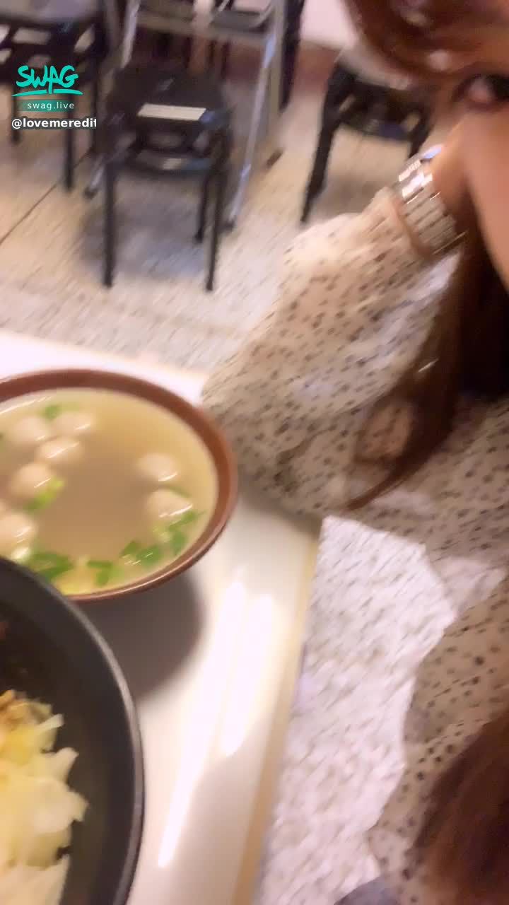lovemeredith : 🐂
原本要吃麵線沒開，吃旁邊的山西麵道，牛肚伴麵+魚丸湯；還滿好吃，不ㄧ樣的味道😋
🍜

🧝🏻‍♀️美騷vivi的第一隻長片粉粉請享用，喜歡麻煩幫我按讚👍
https://go.swag.live/P9hksoBFhiXaYkGs8

㊙️包月vip

⚜️約會有2️⃣種

🗽直刷約會⏩別墅🏡*3

12/8 00:00 -12/14 23:59
🧚‍♀️魔女vivi魔力約會
送1支籤送3部vivi甜美淫蕩片
送30支籤送包月vip騷浪蕩淫片1個月
送61支籤送保底約會1次
50籤抽1粉就能和我甜蜜約會呦 
 
💎
一碗牛肉麵端上來，你會先從什麼吃起？先吃什麼你就是什麼性格（神凖）
A、牛肉
B、麵條
C、湯頭
D、青菜
🎀

⭐️每天晚上21:00-23:00來直播間壞壞
     送兔子裝🐰，讓你射好舒服睡😴
      ♥️加開00:00-0800時段♥️
⭐️約會直接談，不囉嗦🤗
⭐️新老粉💦濕訊，送聖誕丁字褲👙，約會籤🎁
     或抬槓6️⃣句送大尺現拍私藏片