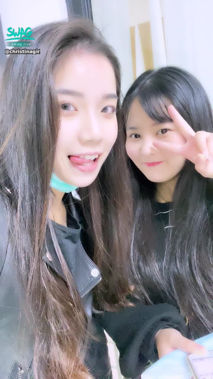c***********l : 全臉🈵️🈵️與妹子在圖書館💟 音量要小聲一點了🤫