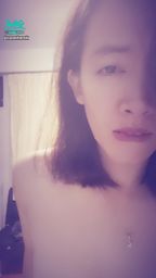 c**********e : 後入表情這樣是不是太興奮了點?奶奶晃成這樣……背後有人幹我嗎?靜音了……怕太大聲吵到我媽