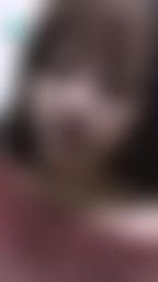 a*****e : 嘴唇最近大缺水啦,看來只能舔口水補補水了,我的Q👄可能需要保養一下了😔😔😔