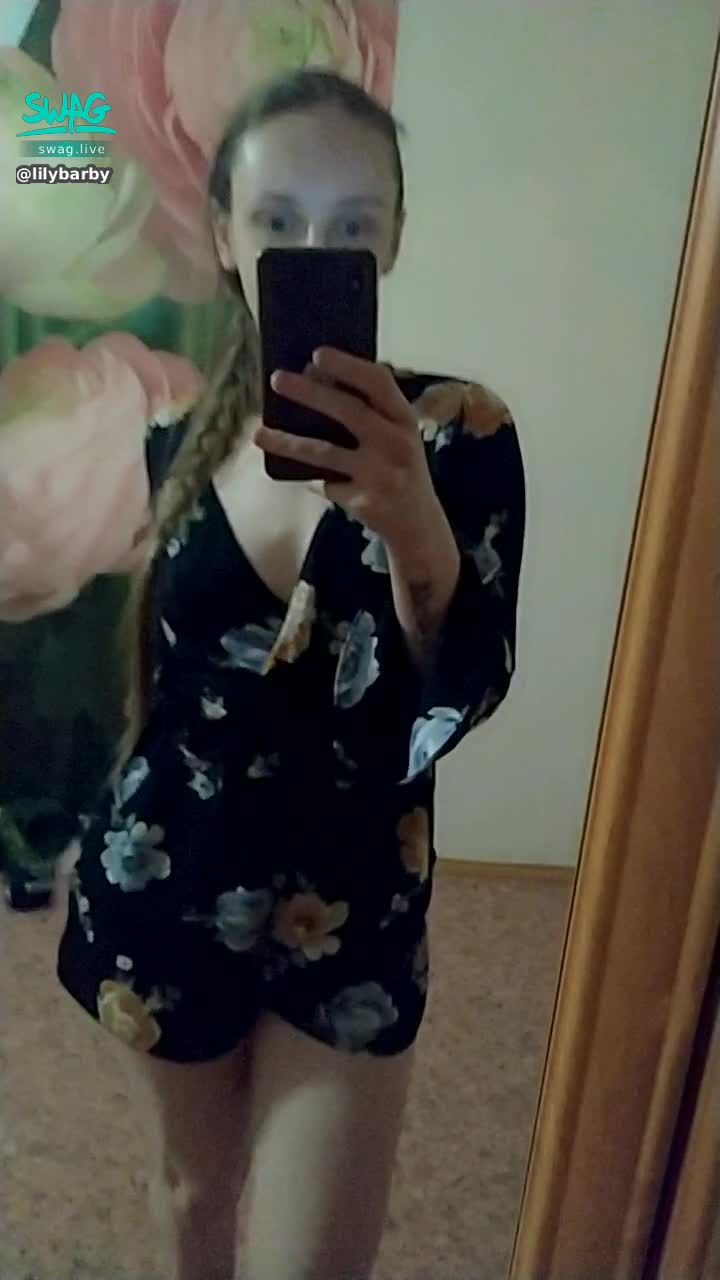  : 