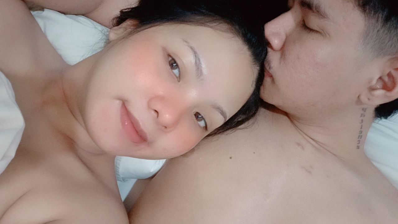 b****e : shower boyfriend