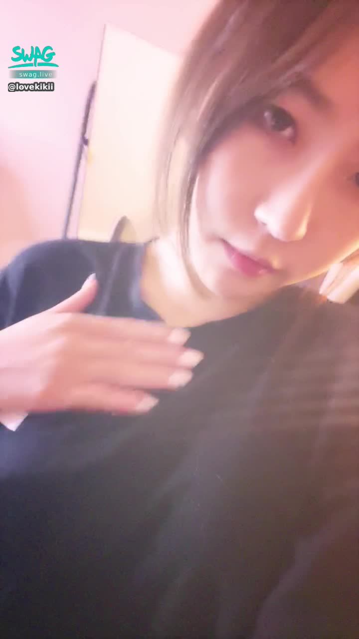 lovekikii : 不穿內衣很舒服欸