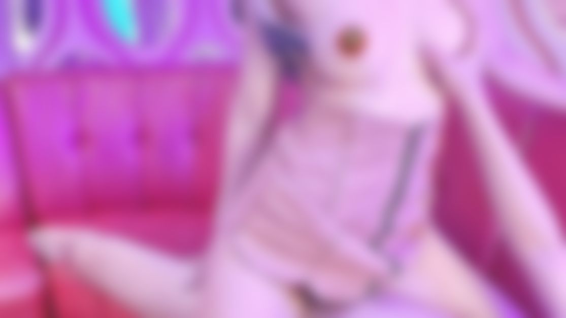 nanababe : 也太敢玩了吧⁉️在知名KTV包廂跟粉絲修幹，完全不怕服務生進來😱